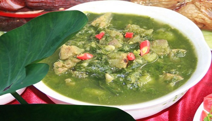 spécialité culinaire Vietnam soupe viande 